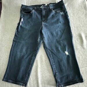 Denim and Co distressed Capri Jean -Dark Wash sz16